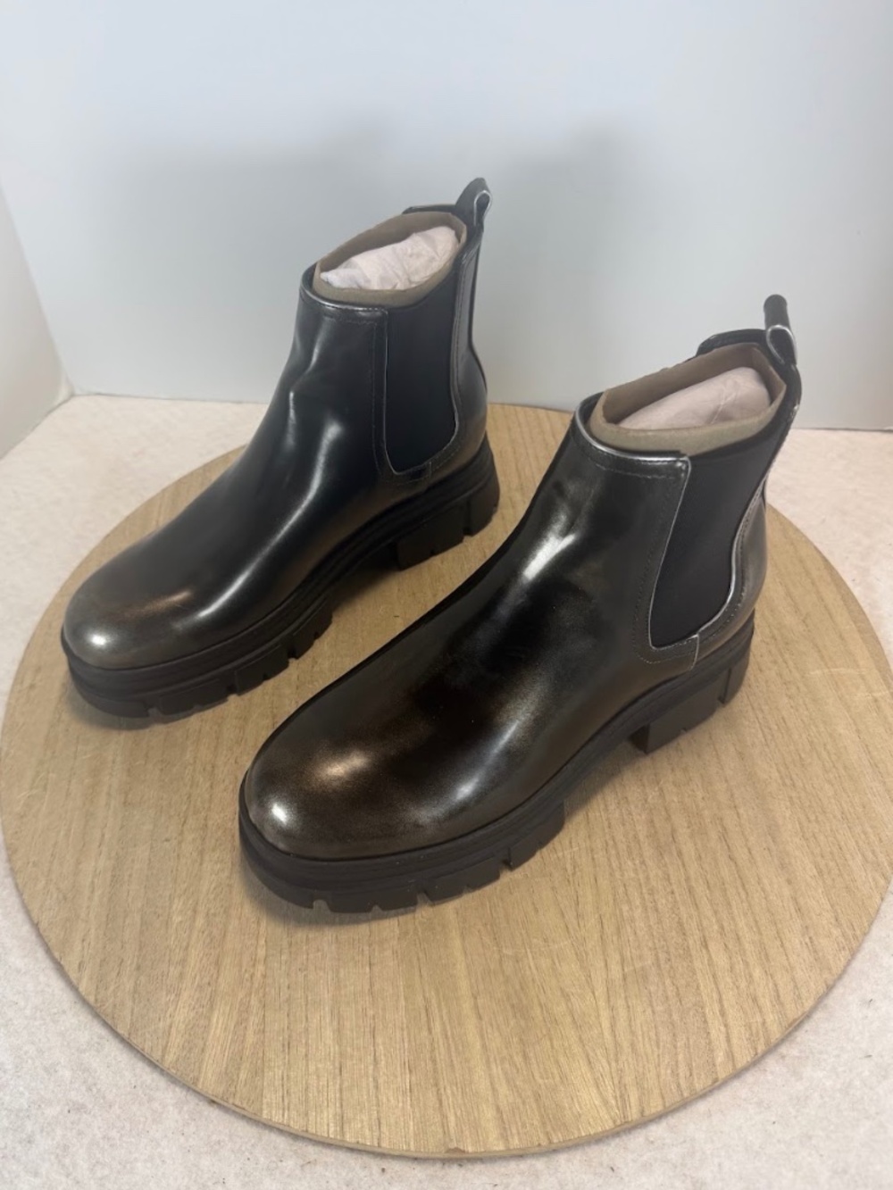 Nine West Womens Chelsea Ankle Boots Black Lug Sole Pull On Size 8M NWOT